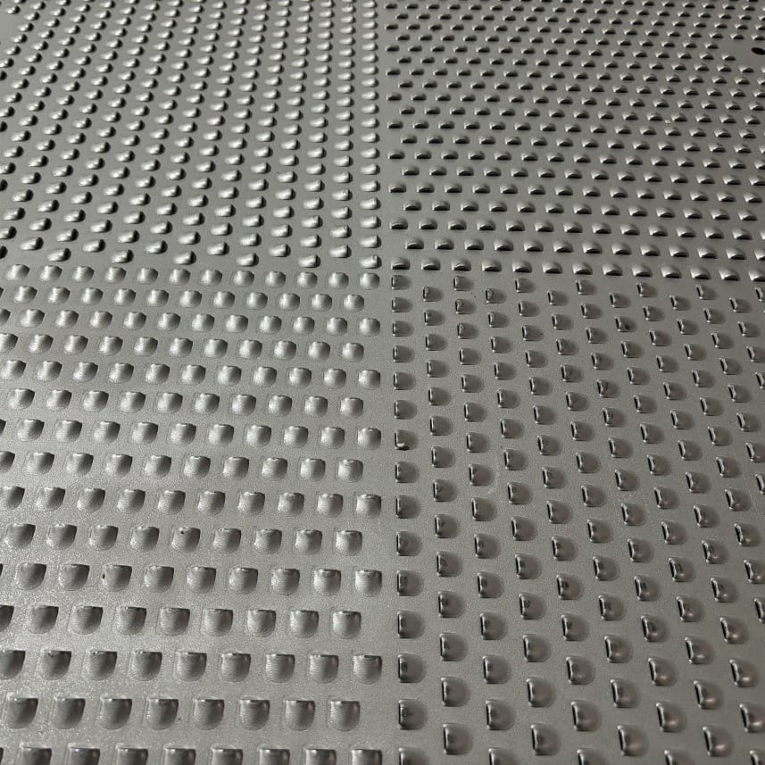 Fluidized bed air distribution plate, stainless steel plate