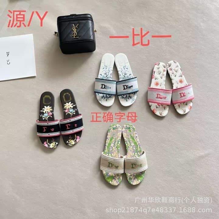 2026D New Spring/Summer Letter Embroidery Flat Slippers for Women, Lace-Up Genuine Leather Sole Sandals for Women