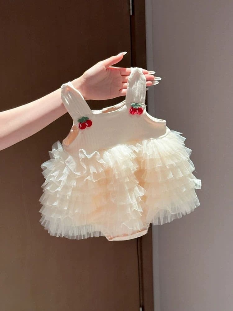 Baby summer clothes, sweet and cute skirts, fashionable princess clothes, baby summer clothes, thin suspenders, one-year-old clothes