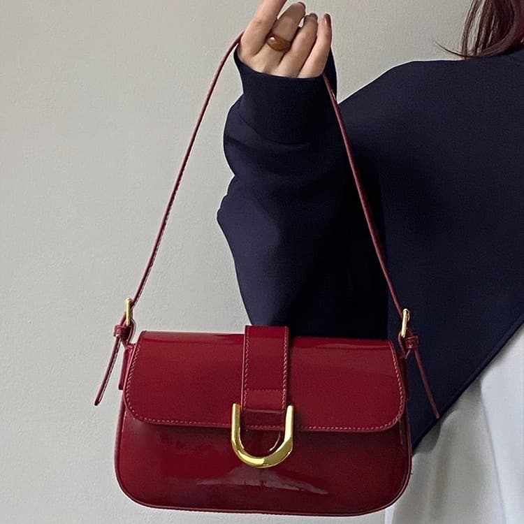 Best-Seller Women's Shoulder Bag Korean Style Vintage Burgundy Horseshoe Buckle Handbag Underarm Bag Crossbody Bag Light Luxury
