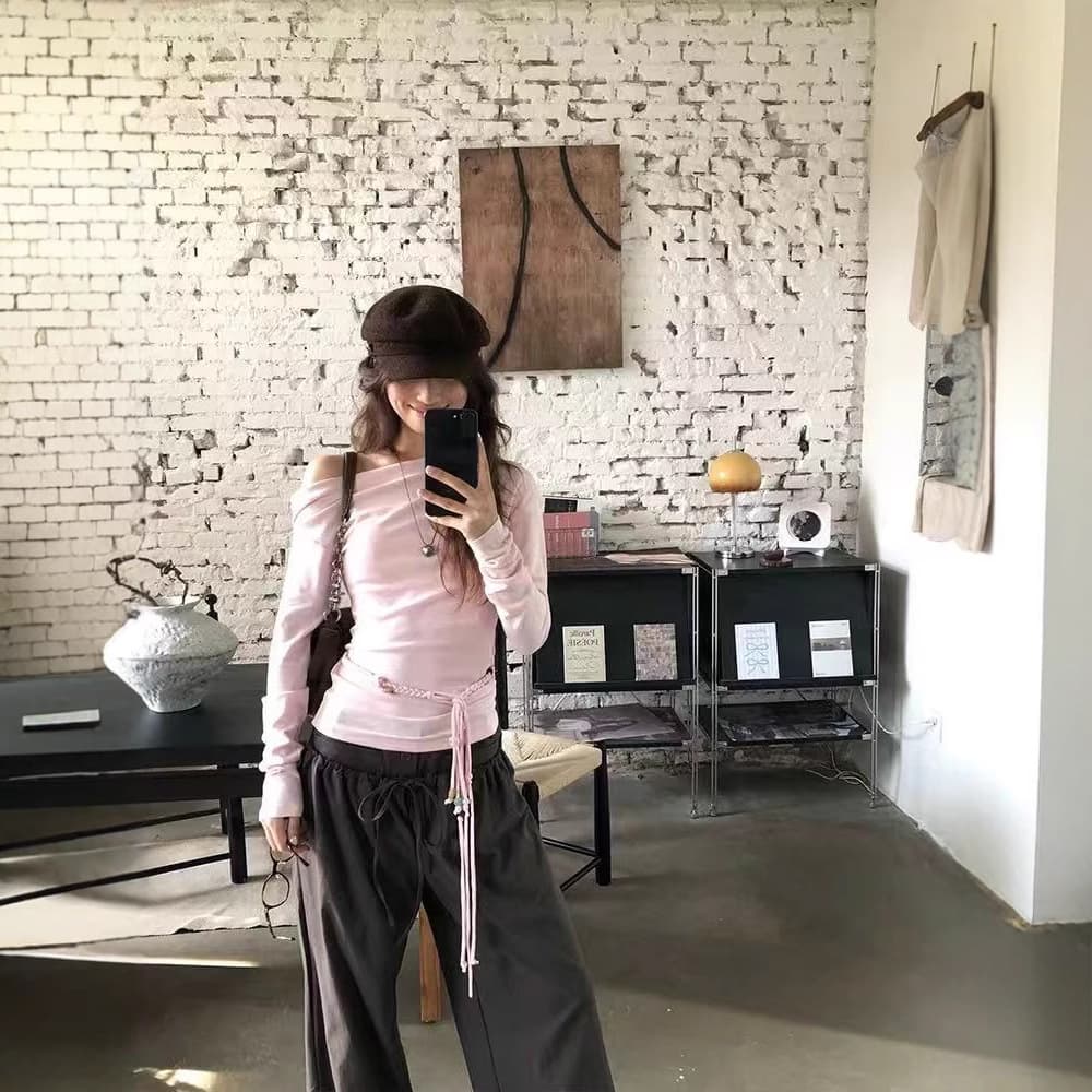 Korean-Style Hot Girl One-Shoulder Long-Sleeve T-Shirt for Women, 2026 Autumn New Arrival, Waist-Cinching Slimming Fit Top with Waist Drawstring