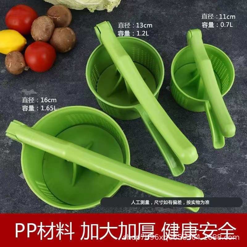 Manual press dehydrator to squeeze vegetable water artifact multi-functional kitchen stuffing vegetable dehydration squeeze tool wholesale household
