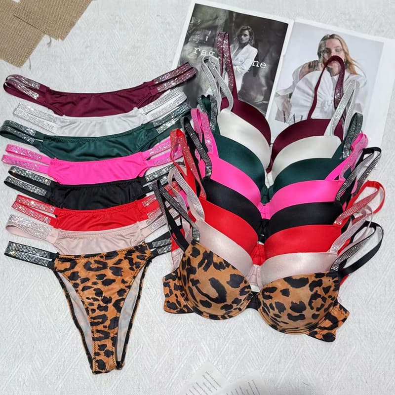 Hot-selling brand underwear set with double rhinestone straps, high-waist bikini, rhinestone elements, sparkly red and white