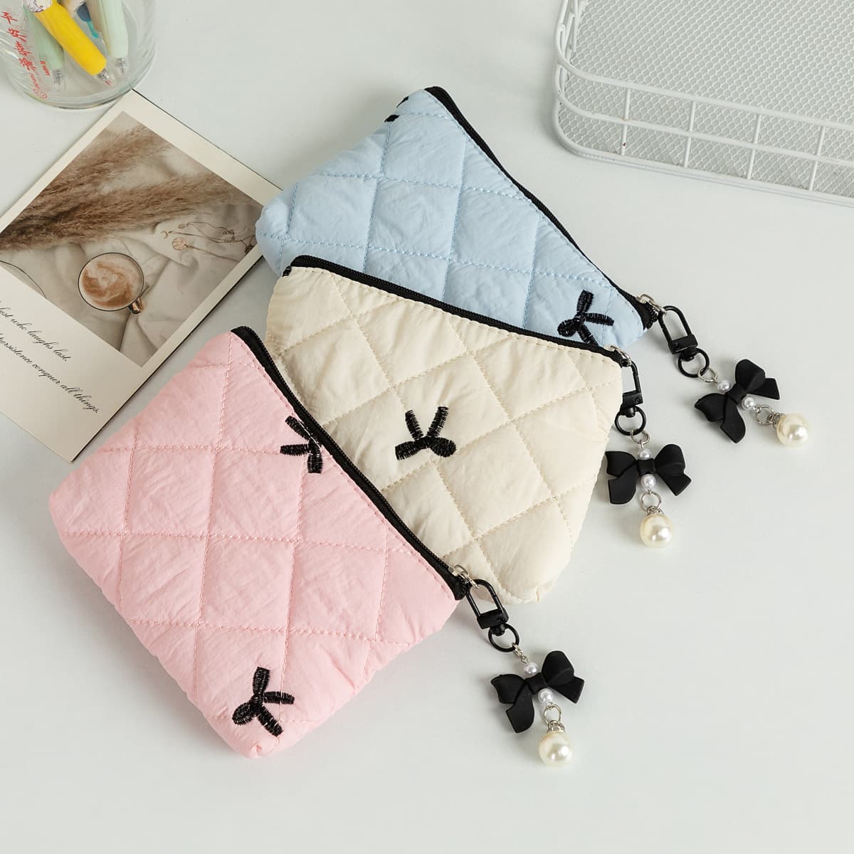 New Bow Quilted Lipstick Storage Bag Women's Cosmetic Organizer Pouch Earphone Cable Makeup Bag Wallet