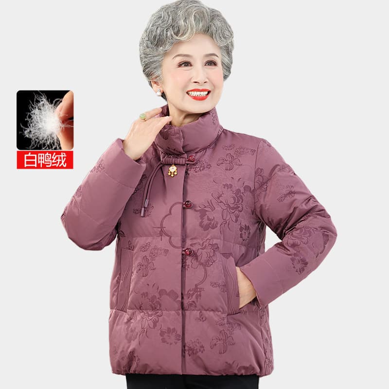 Middle-aged and elderly women's short down jacket for grandma, 2025 winter new style, warm white duck down coat for elderly ladies.