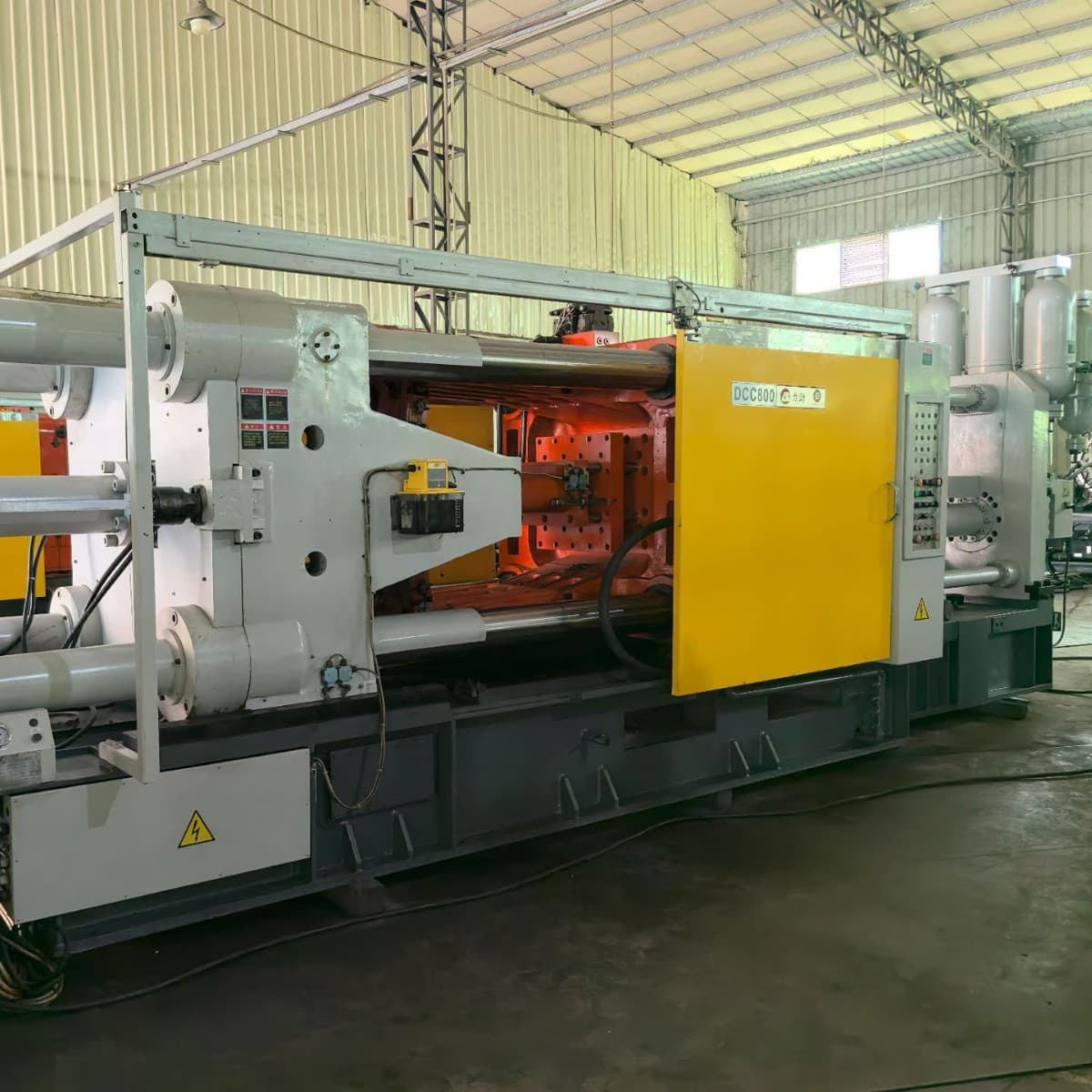 800 tons cold chamber aluminum die casting machine metal magnesium aluminum injection molding die casting machine semi-solid liquid forging extrusion machine