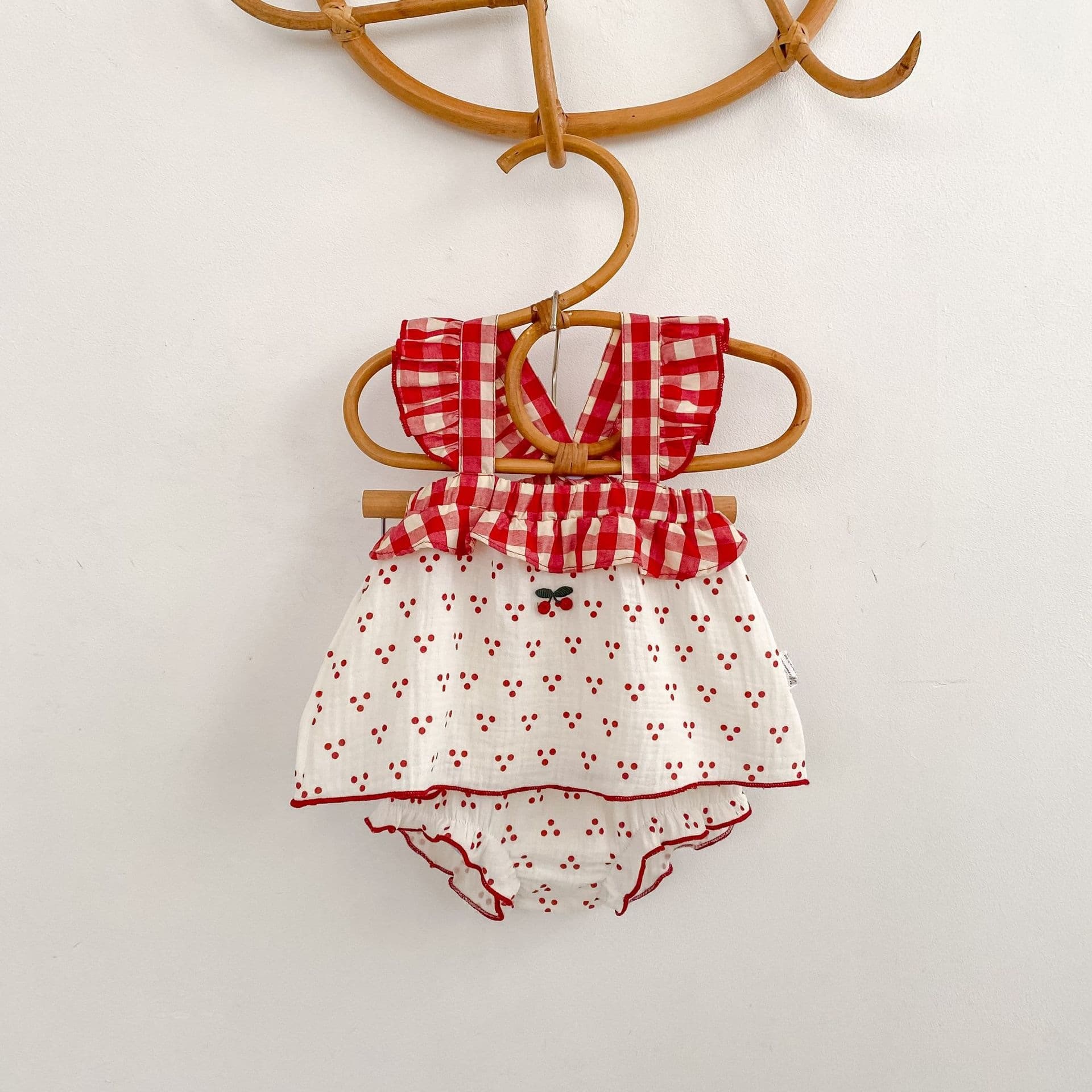 Summer girl's suit, cherry small sleeve suspender top and baggy pants two-piece set, baby girl's thin summer dress