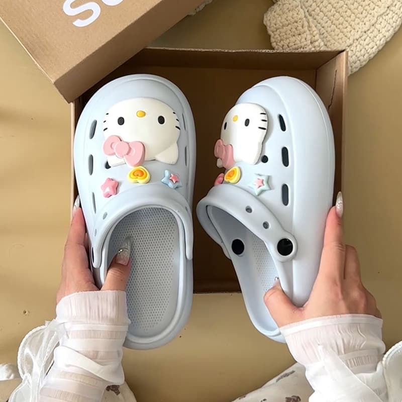 Viral Cute Cartoon Cat Clogs for Women, Summer Outdoor Niche Design, Slip-Resistant Thick-Soled Beach Sandals, 2025 New Style