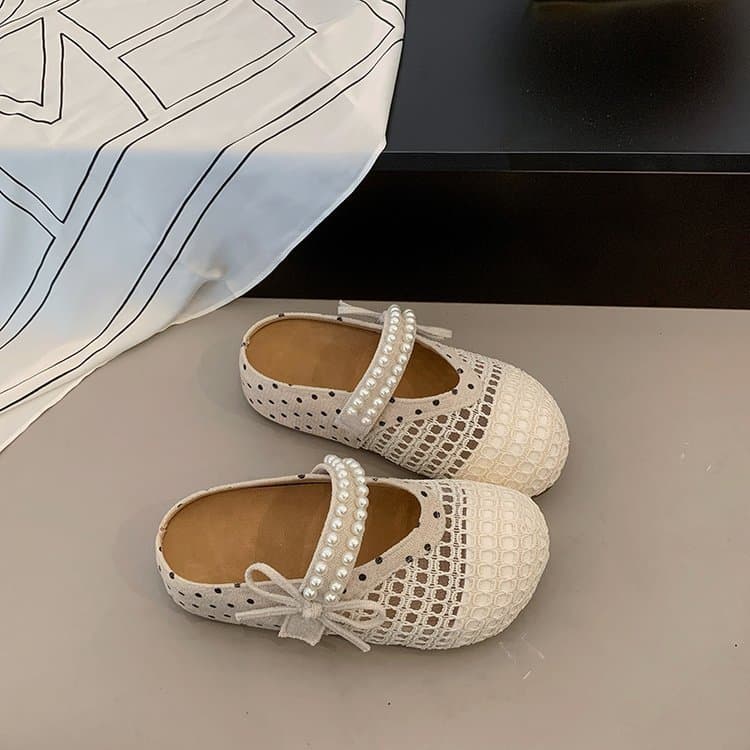 Pearl Decorated Woven Toe-Cover Slippers for Women 2026 Outdoor Slip-On Half Slippers Mules Flat Heel Summer Slippers