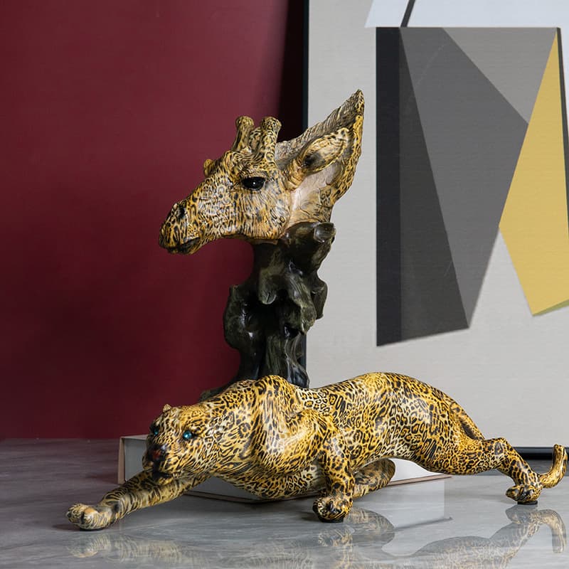 Creative Resin Art Leopard Figurine Home Office Wine Cabinet Decoration Colorful Giraffe Ornament