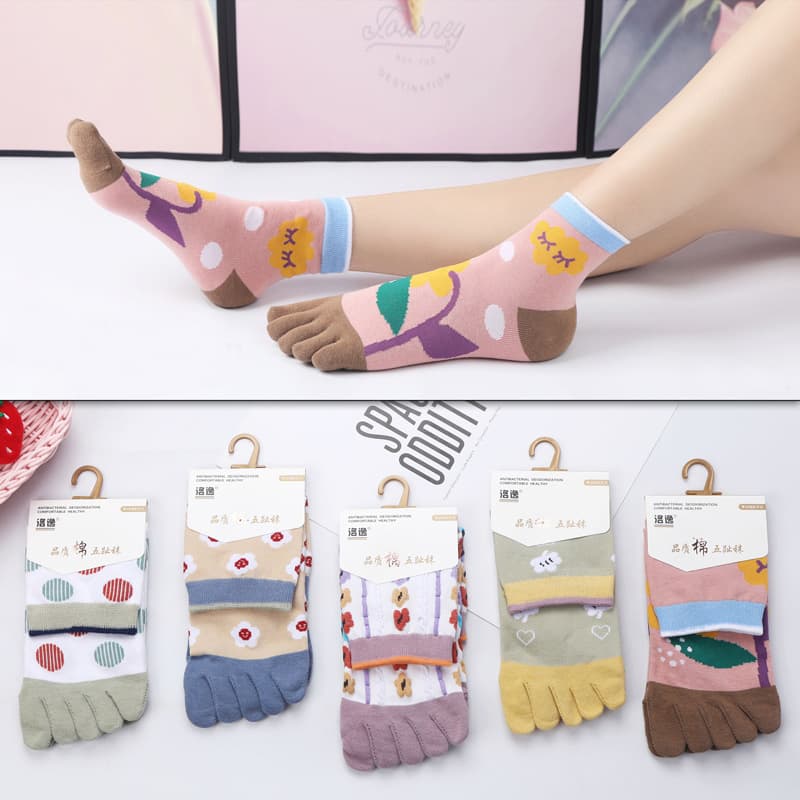 Women's Five-Toe Striped Breathable Short Cotton Socks, Moisture-Wicking, Split-Toe Sports Cotton Socks