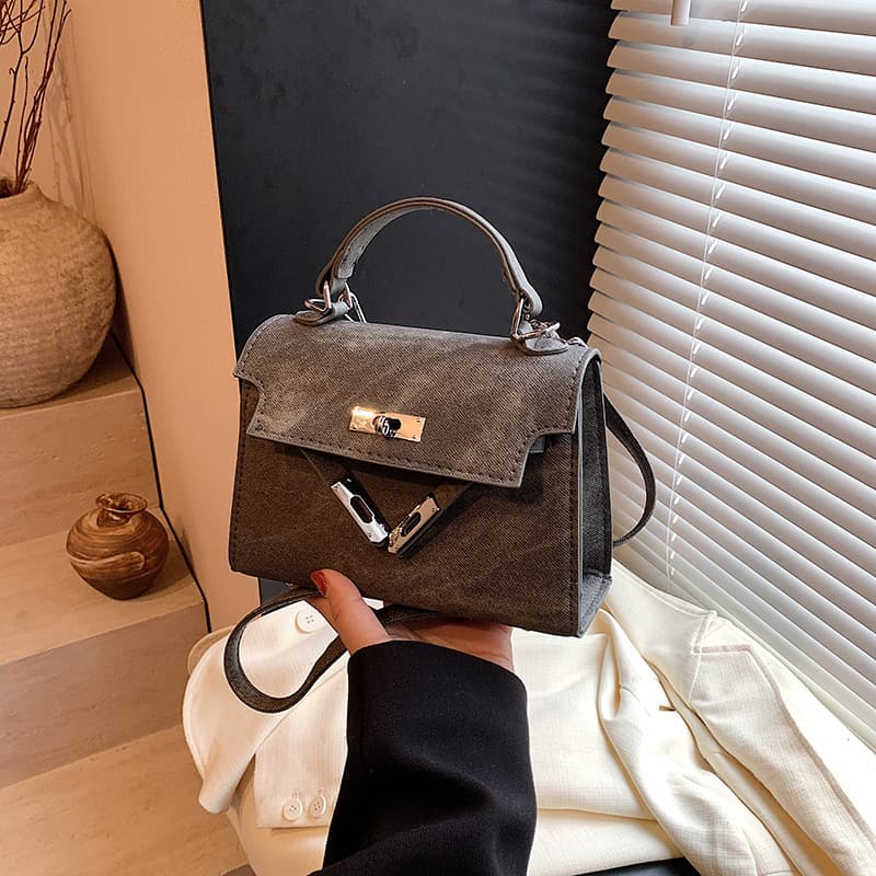 2026 Spring/Summer New Handheld Kelly Bag Women Vintage Premium Shoulder Bag Stylish Fashion Square Bag Crossbody Bag