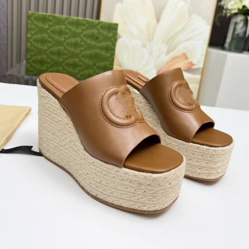 European and American 2025 New Style Wedge Heel Thick Sole Open Toe Sandals Beach Shoes Rope Retro Roman Shoes Fashion One-Band Sliders