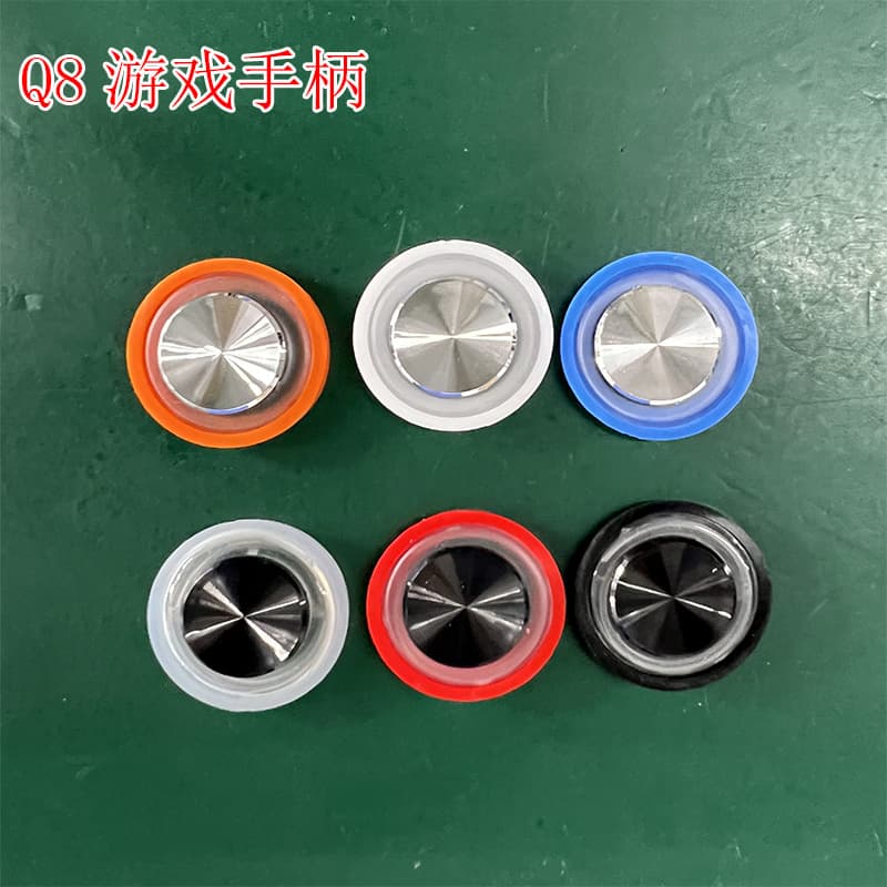 Suitable for Q8plus, factory direct sales, King of Glory game, free movement artifact suction cup gaming joystick, sweatproof PUBG controller