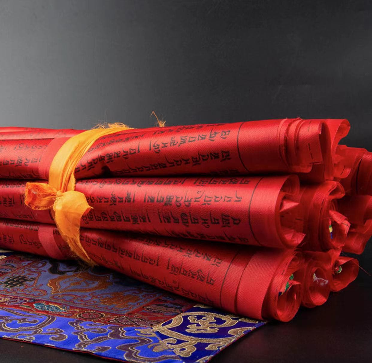 Great Freedom Prayer Sutra Banner High-Quality Silk Cloth Prayer Flag Wind Horse Flag 20 Pieces 7 Meters Red Auspicious Supplies