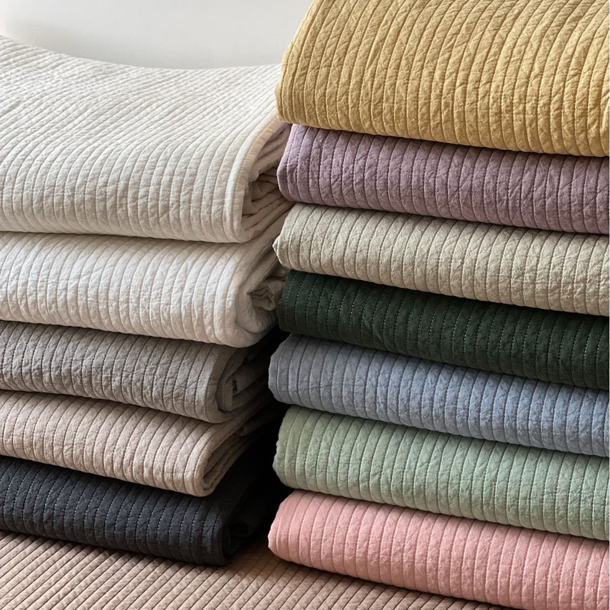 Korean Sandwashed Stripe Bed Cover Set of 4 Pieces, Export Quality, Piece-Dyed, Quilted Duvet Cover and Bed Cover Set of 3 Pieces