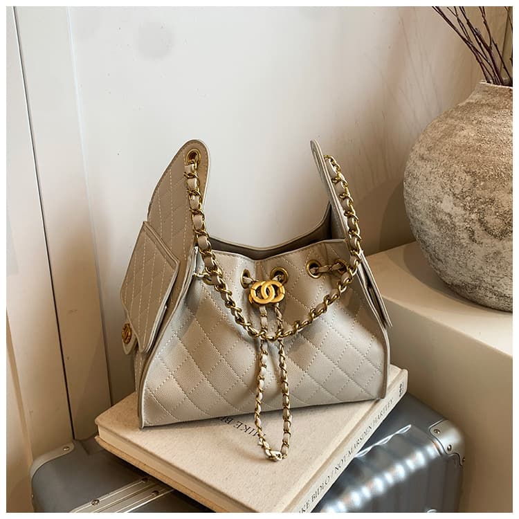 High-End Commuter Shoulder Underarm Bag for Women, New Style Small Fragrant Rhombus Bucket Bag, Korean Style Trendy Fashion Tote Bag
