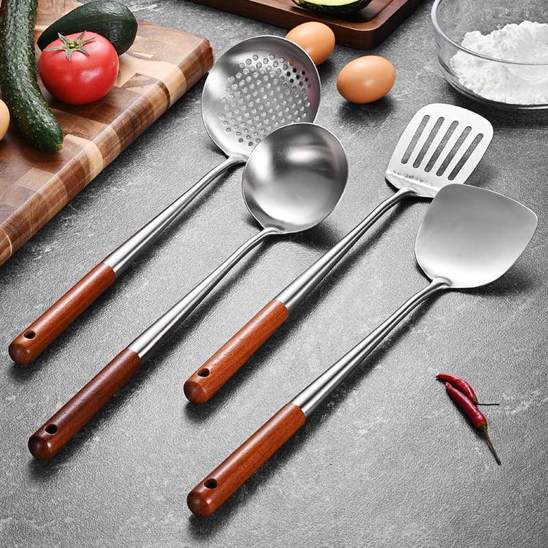 Stainless steel spatula kitchen utensil set extended eucalyptus handle cooking chef spatula vegetable spatula soup spoon colander wholesale