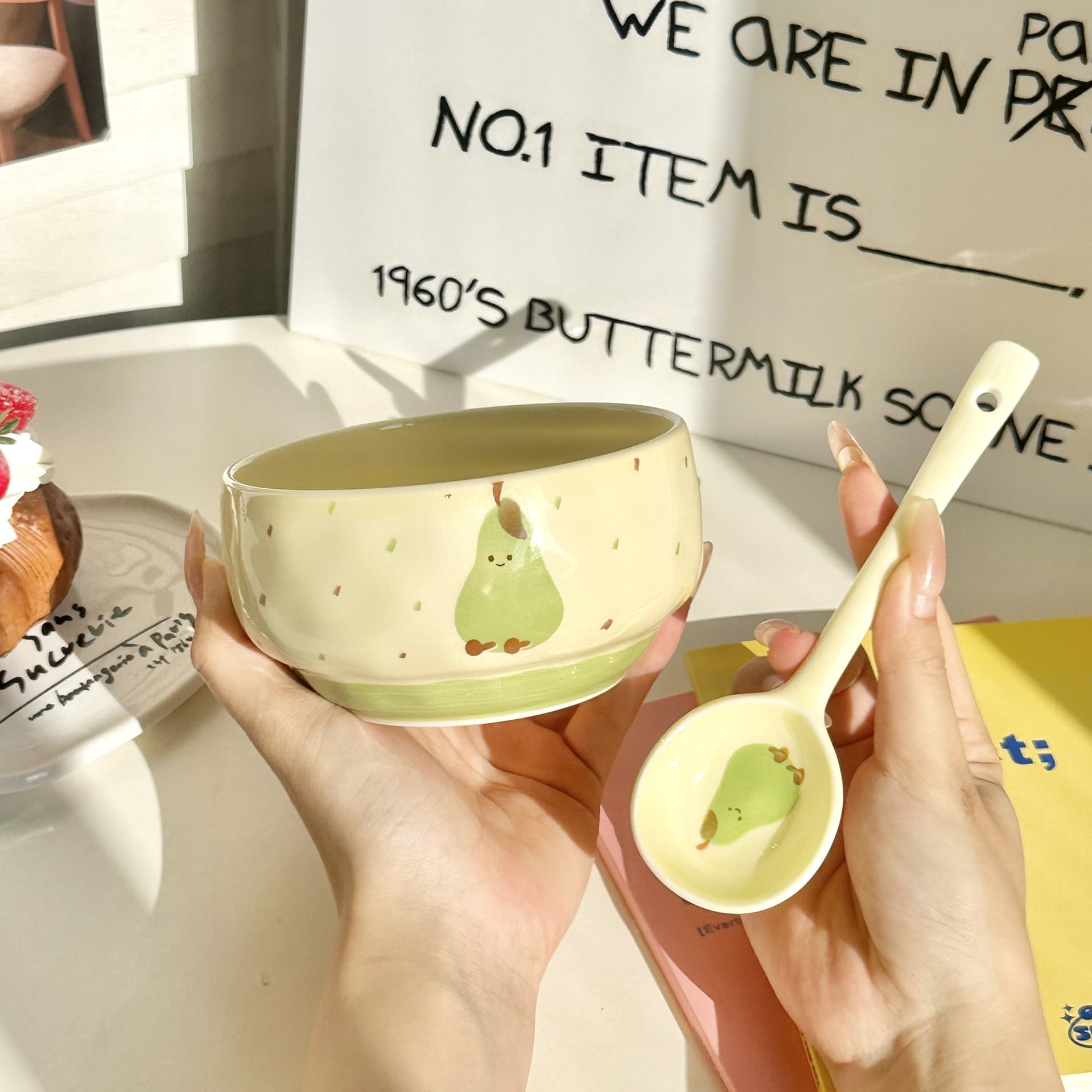 High-Aesthetic Pear Fruit Tableware 2025 New Style High-Aesthetic Small Rice Bowl Personal Yogurt Bowl Rice Bowl