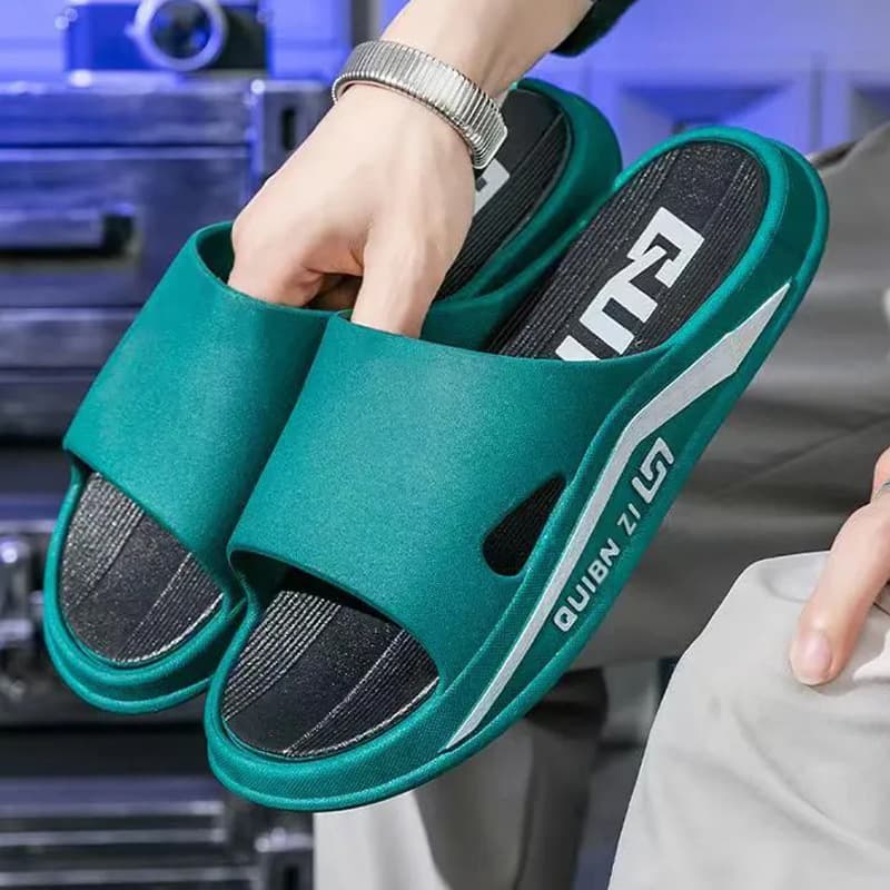 Summer Slippers for Men, Outdoor Wear, Anti-Odor, Non-Slip, Fashionable Two-Tone Style, Versatile for Home, Bathroom, Shower