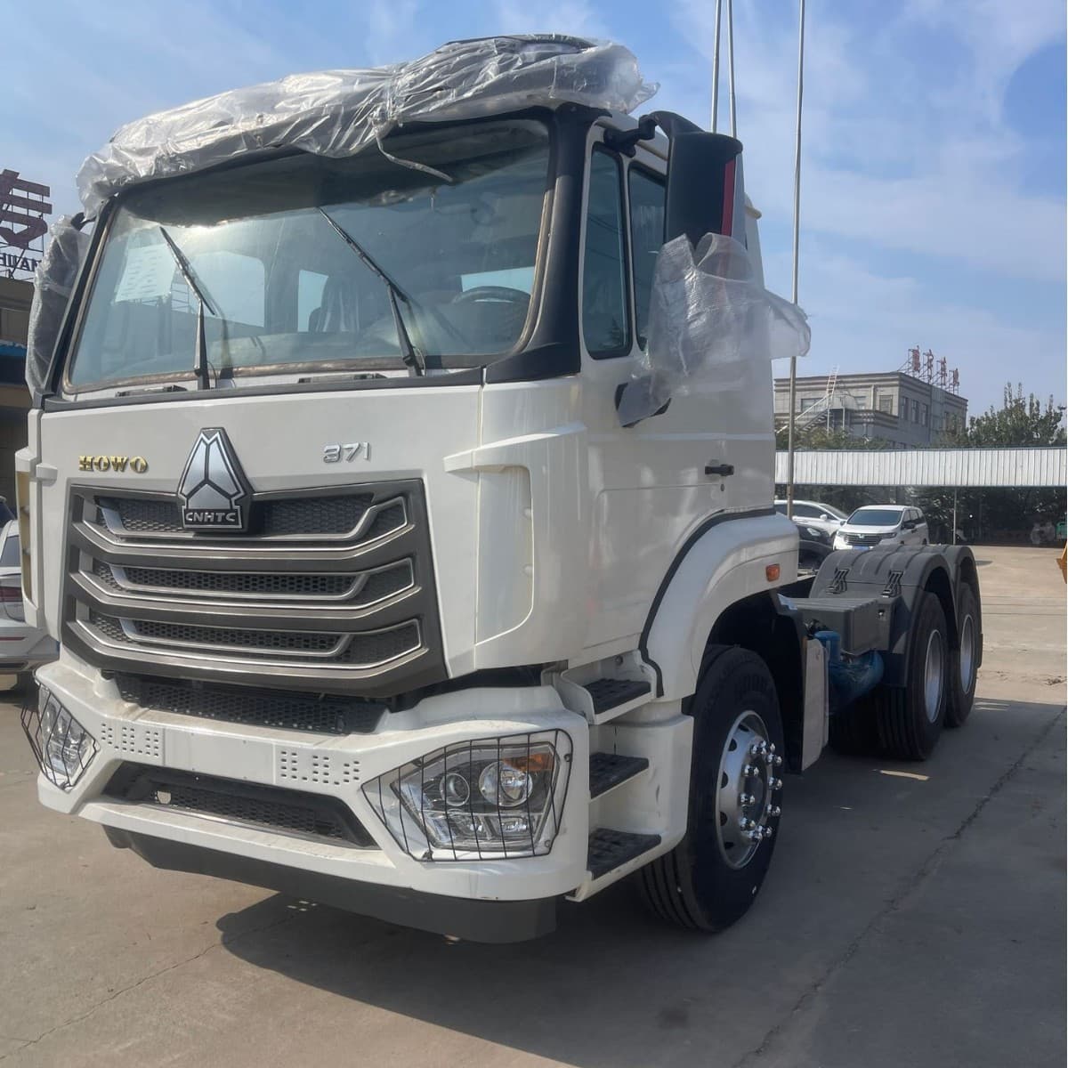 Export Haohan 6x4 Tractor Truck 371 HP Howo NX Tractor Truck Semi-Trailer Tractor Head Heavy-Duty Tractor Head