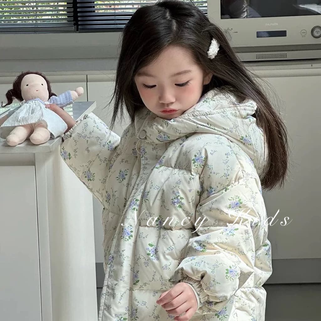 Autumn and Winter Children's Cotton Padded Jacket with Fleece Lining, Floral Print for Girls, Cute and Stylish Toddler and Kids Outerwear, Thickened Version