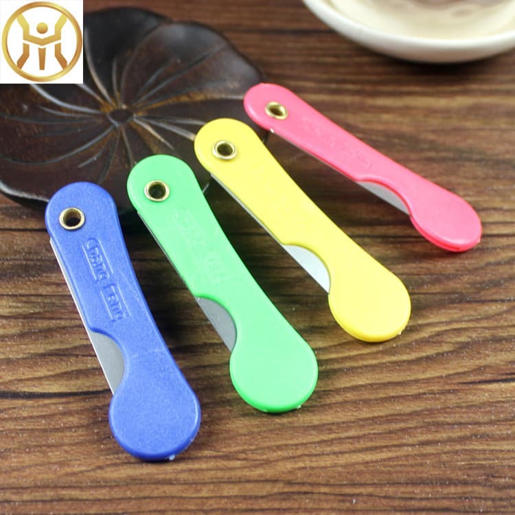 Factory Direct Student Small Knife Pencil Sharpener Mini Utility Knife Pencil Cutter Other Knives Business Office Paper Cutter Colorful Small Knife