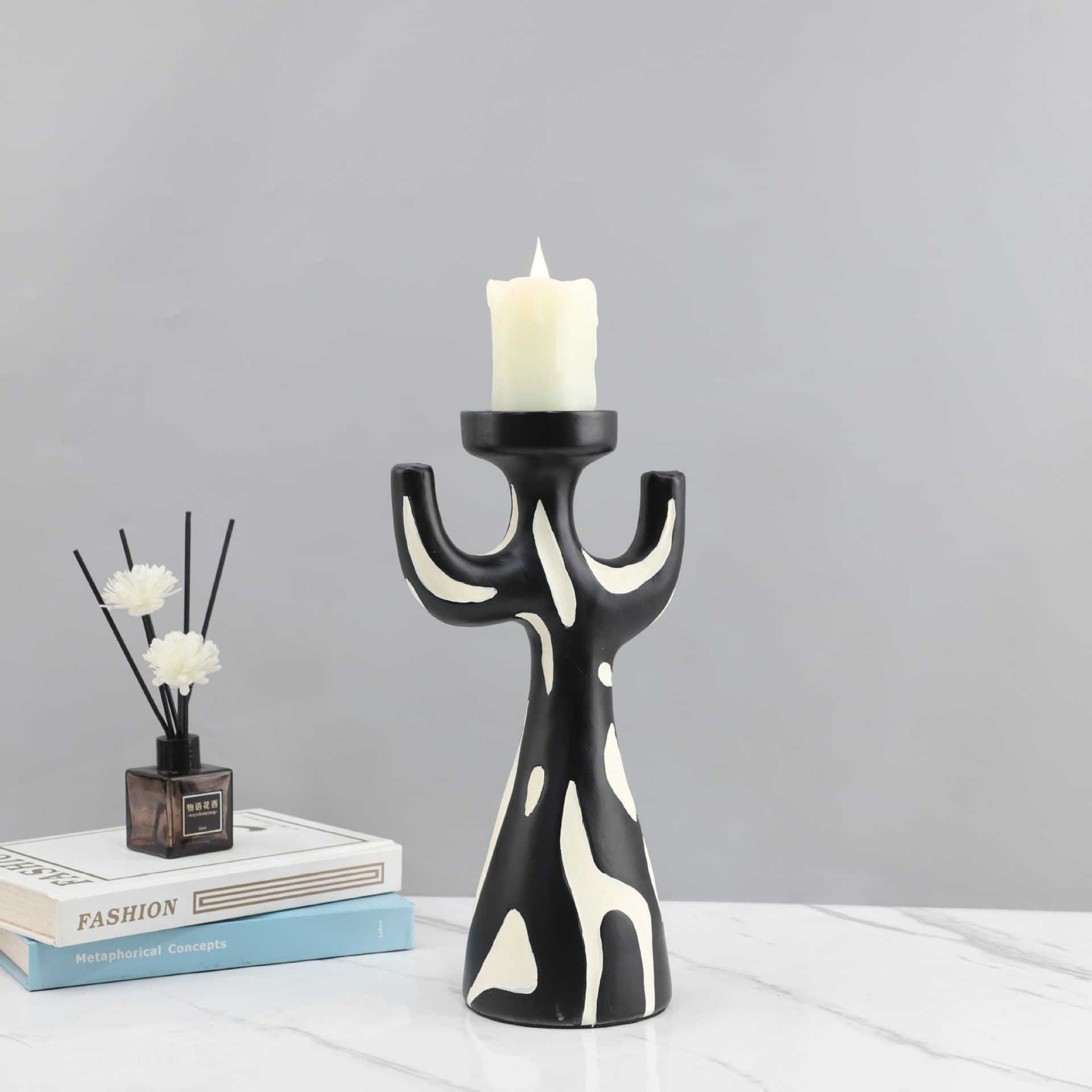Wabi-Sabi Black and White Irregular Abstract Tree-Shaped Candle Holder Ornament for Dining Room, Entryway, Office, Home Decor, Trendy