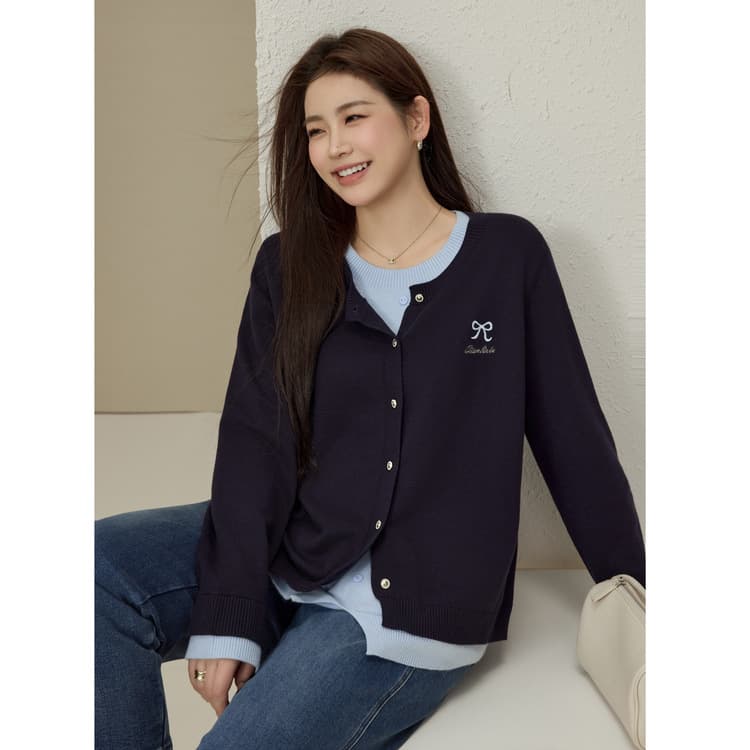 Xian Li Xiu Plus Size Women's Wear Korean Gentle Style Simple Round Neck Color-Blocking False Two-Piece Sweater Curvy MM 2024 Winter New Style