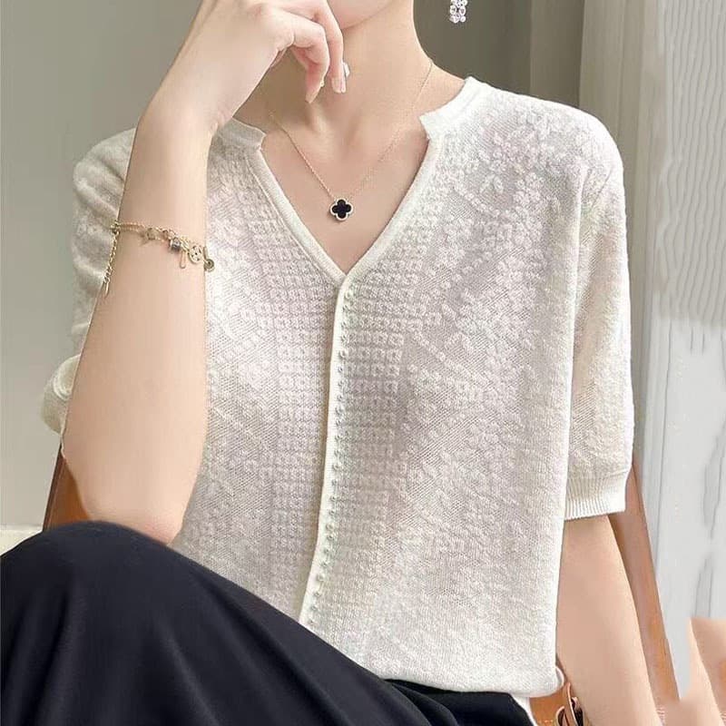 Summer new short-sleeved ice silk T-shirt women's V-neck beaded Western-style shirt versatile hollow crochet knitted top