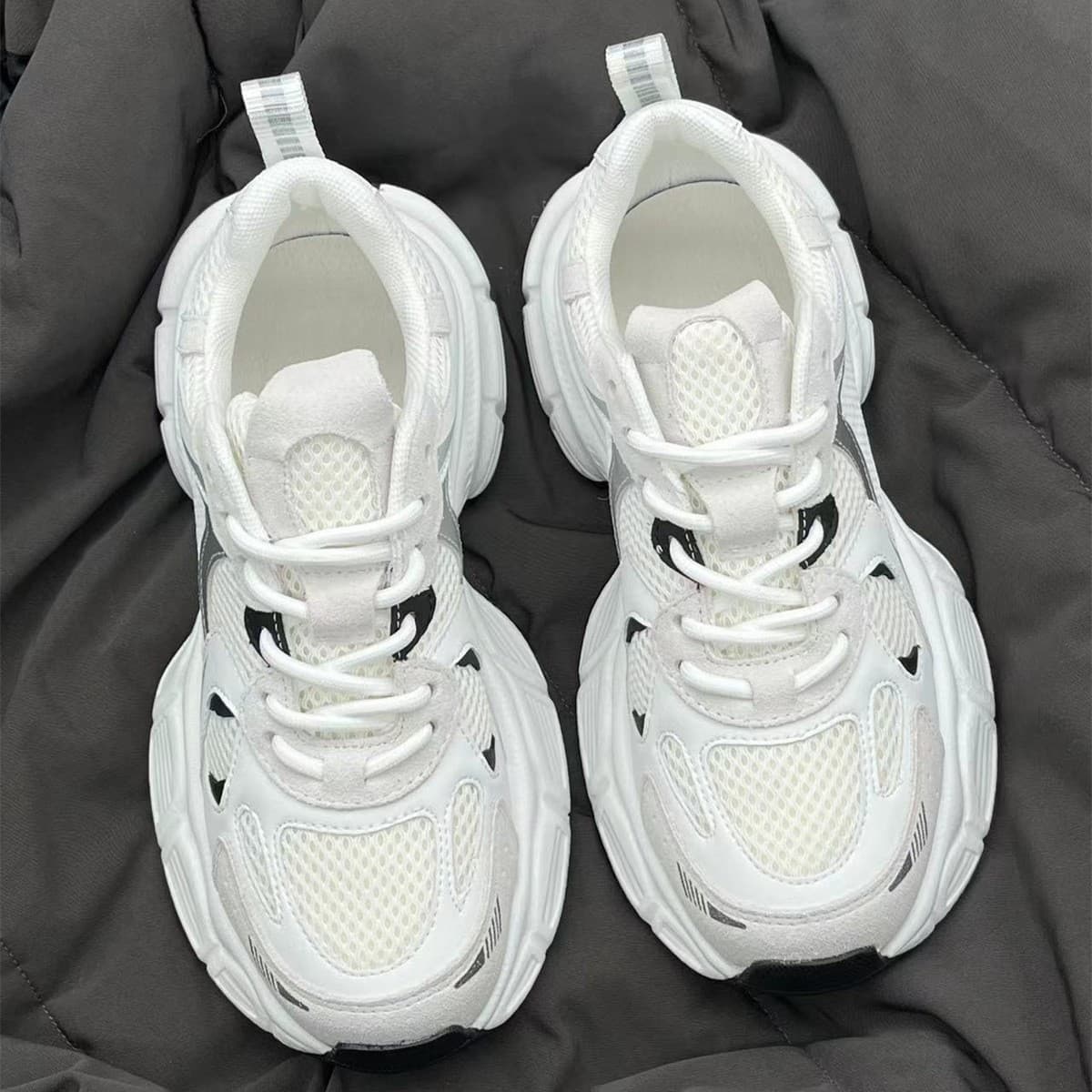 Sports Dad Shoes Women's 2026 Spring/Summer New Style Thick Sole Lightweight Casual Shoes ins Breathable Mesh Running Shoes Korean Version
