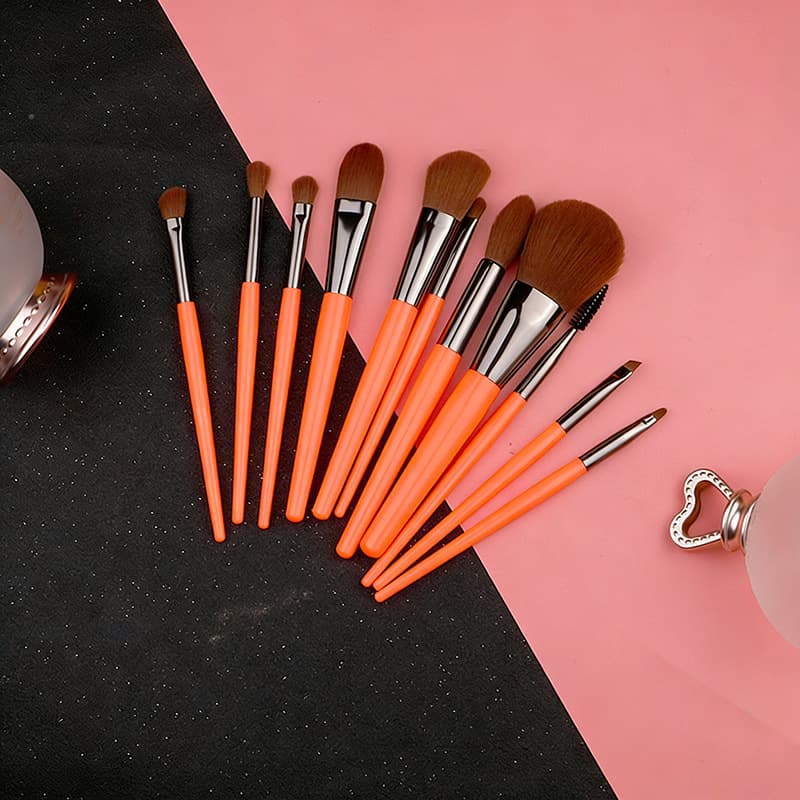 11-Piece Orange Makeup Brush Set, Concealer, Eyeshadow, Foundation, Blush Brushes, Beginner Cross-Border Beauty Tool Wholesale