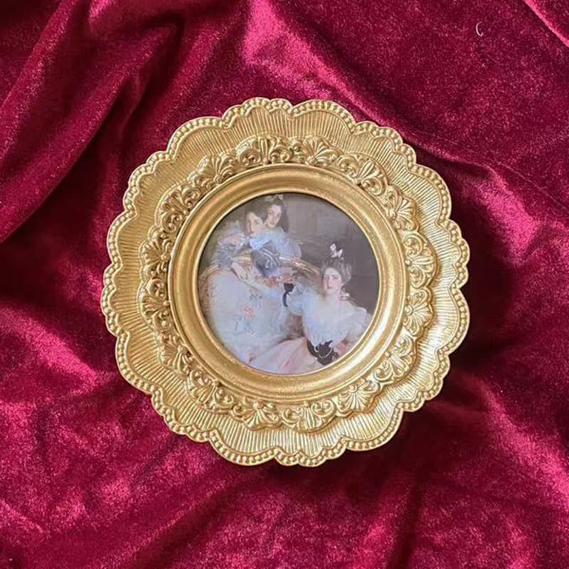 French Resin Frame Carved Wedding Combination Living Room Resin Decorative Picture Frame Display Stand