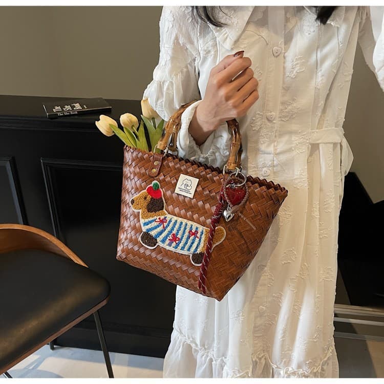 Bamboo handle rattan portable straw bag retro handwoven bag tote bag souvenir beach bag