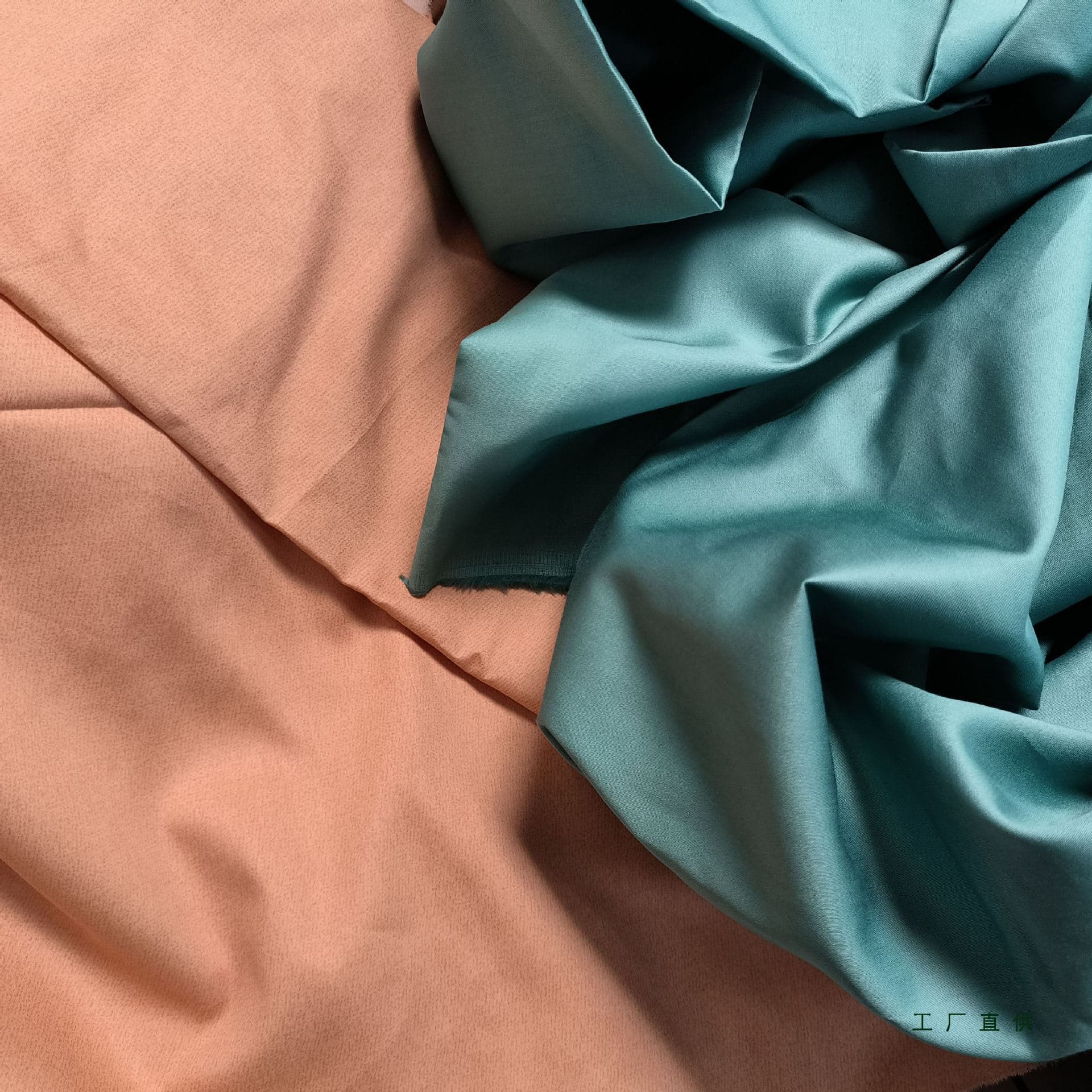 Wholesale and retail of cotton sateen twill Tencel fabric, including bed sheets, duvet covers, and pillowcases; custom-made available.