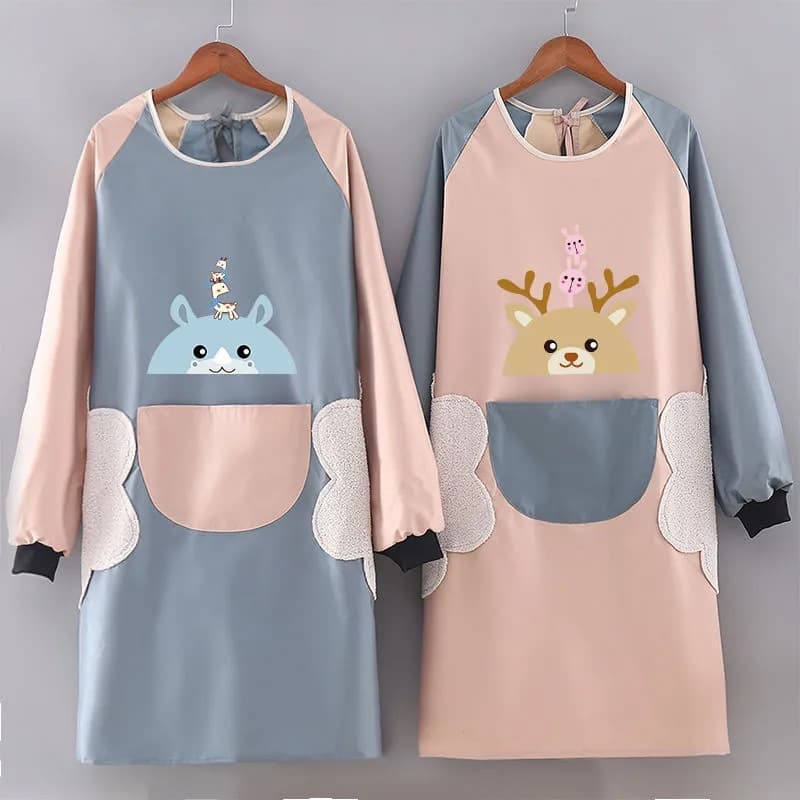 Thickened work apron, waterproof apron, long-sleeved apron, cartoon-style oil-proof waistband for cooking and catering.