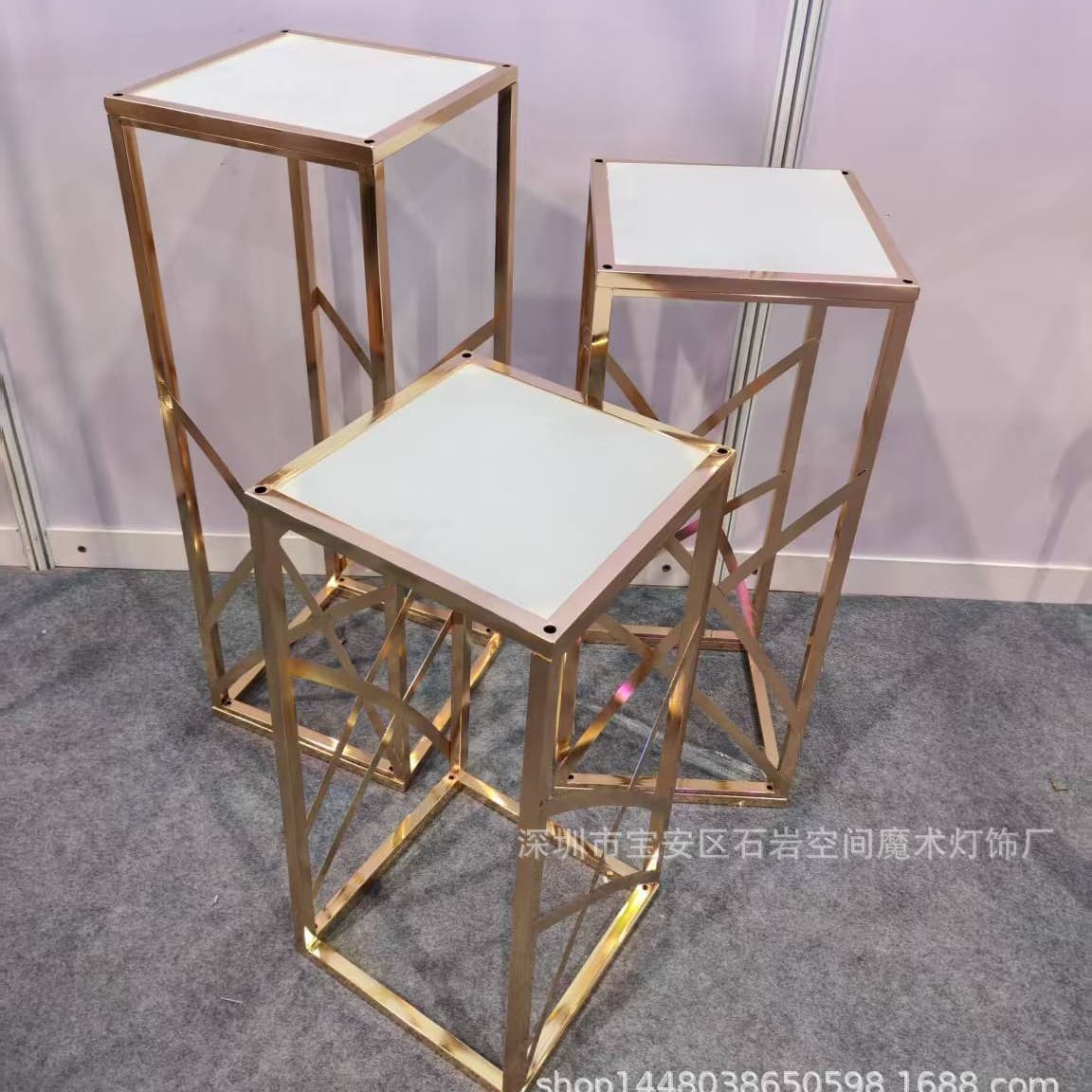 Wedding Decoration Prop Road Guide Gold Iron Home Flower Vase Hotel Table Flower Stand Banquet Hall Display Ornament