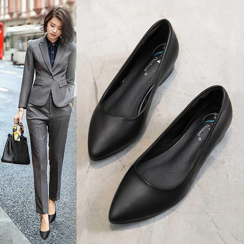 Women's Work Shoes Autumn Winter Soft Leather Flat Low Heel Black Casual Shoes for Office Medium Heel