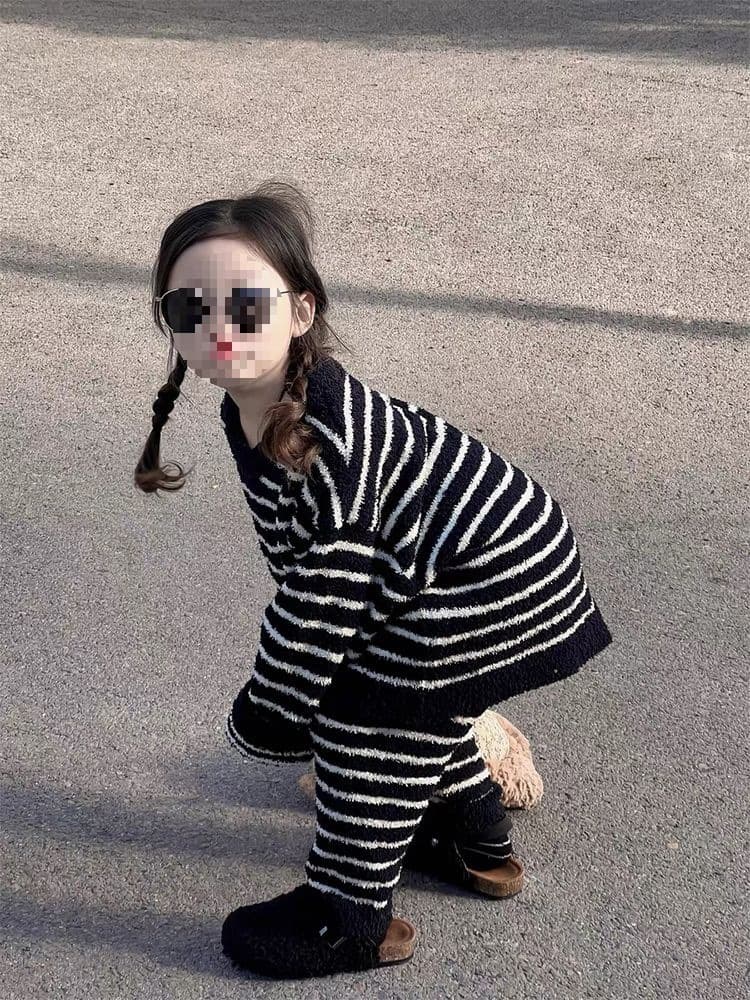 Soft and warm home clothes set for boys and girls 2025 new autumn and winter fashion simple striped pajamas two-piece set