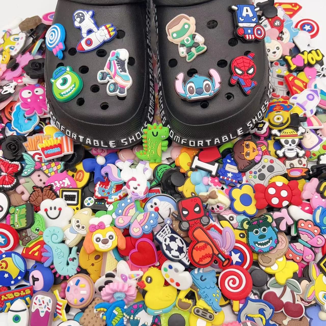 Mixed batch of 100 random non-repeating Croc DIY accessories PVC soft rubber shoe charms shoe decorations shoe laces