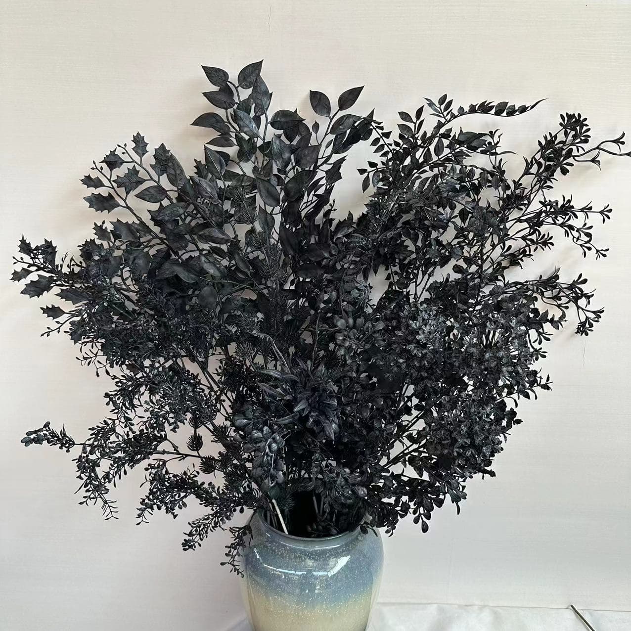 Black Rose Artificial Flowers Dark Eucalyptus Halloween Plastic Flowers Simulation Dark Home Decoration Festive Fake Flowers