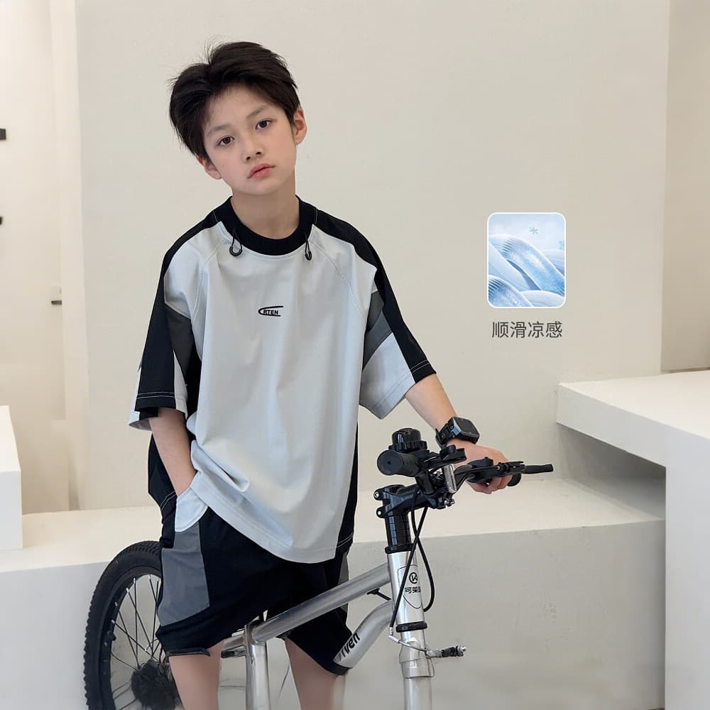 Boys summer sports quick-drying ice silk suit 2025 new boys handsome summer clothing children's jersey trendy basketball uniform