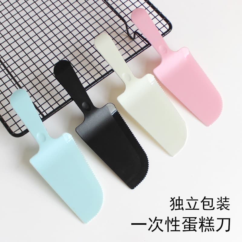 Birthday Cake Cutter Disposable Support Knife Thickened Plastic Spatula Individually Packaged Frosted Serrated Knife