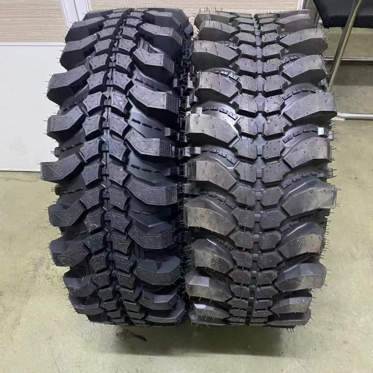 Rainforest tires 31*10.5R16 265/70R16 off-road tires mud tires 26570R16 pit digging tool