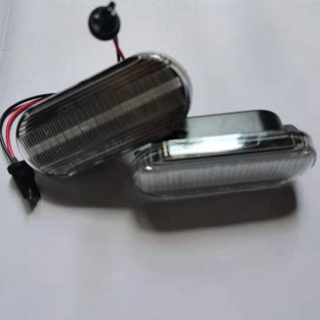 Compatible with Volkswagen Golf/Passat/Sharan/Polo LED Sequential Fender Side Turn Signal Light