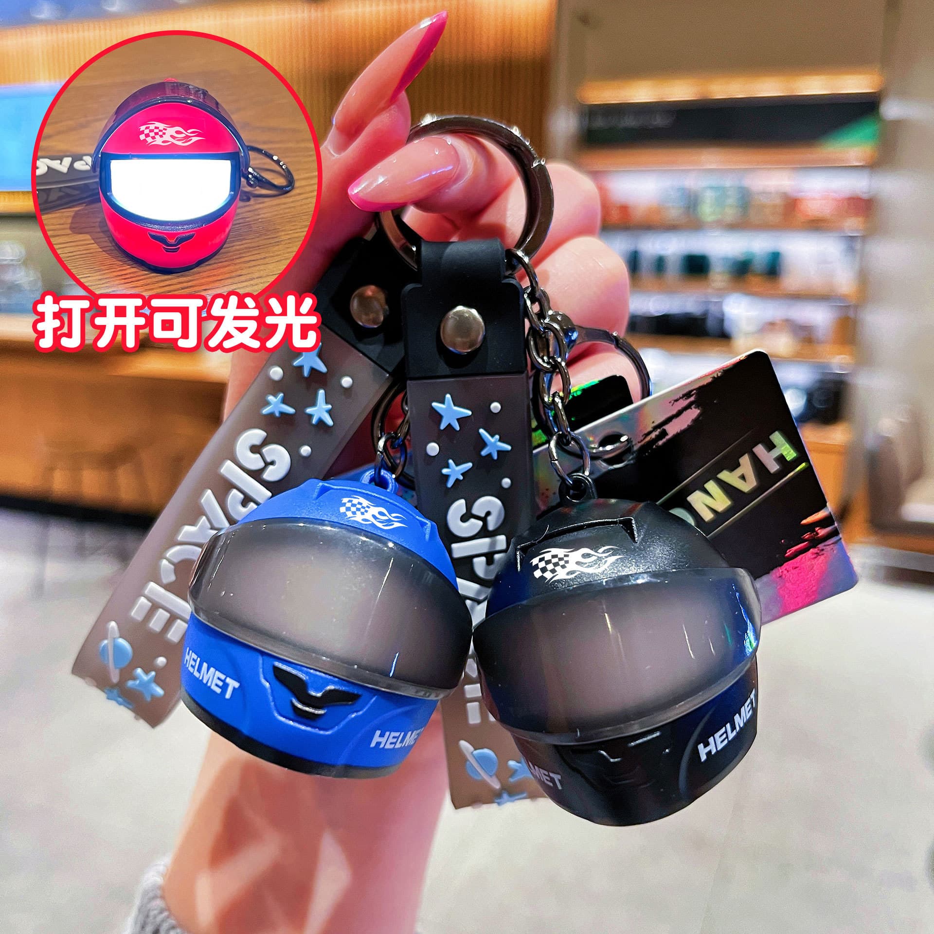 New cool luminous motorcycle helmet keychain for men, creative motorcycle rider bag pendant, decorative small gift