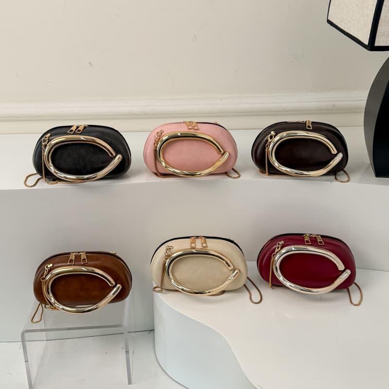 Cross-border 2026 Summer New Women's Bag, Simple Light Luxury Shoulder Bag, Personality Trend Popular Women's Crossbody Bag