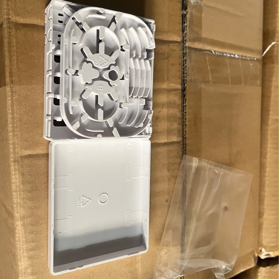 Foreign trade small four-port information panel junction box desktop box 4-port SC LC fiber optic panel