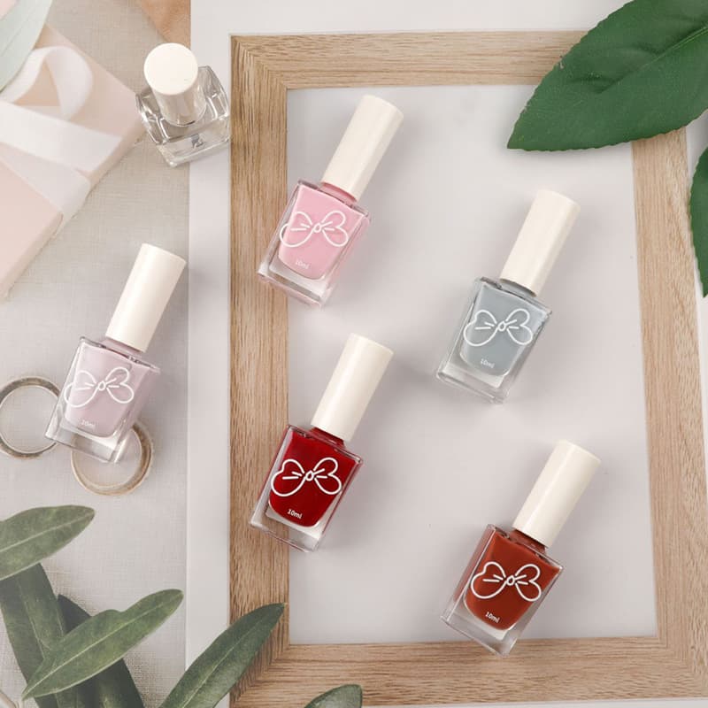Autumn and Winter New Color Nail Polish White Oily Non-Peeling Baking Durable Nude Black White Nail Polish Wholesale