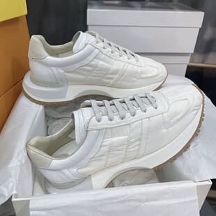 2026 Thick Sole mm6 Dad Shoes Heightening White Casual Sports Shoes Breathable German Training Shoes Men Summer Breathable Heightening